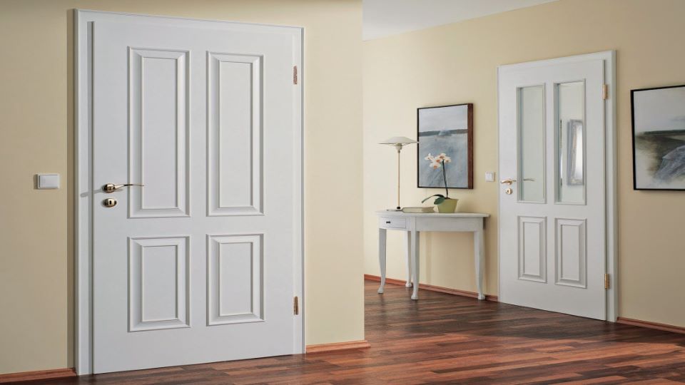 Gỗ HDF được sử dụng làm cửa phòng vì độ chắc chắn và cách âm tốt.
