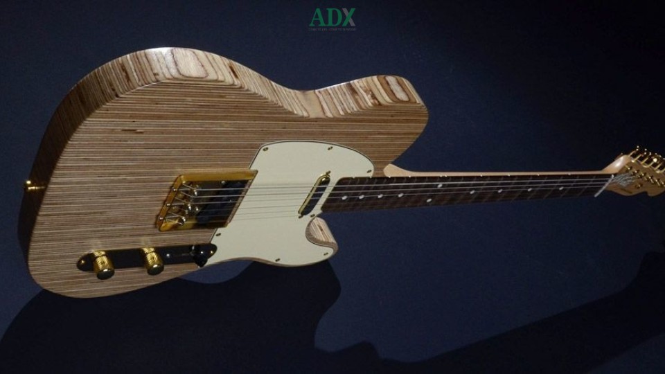 Đàn guitar độc đáo được làm từ gỗ ép công nghiệp